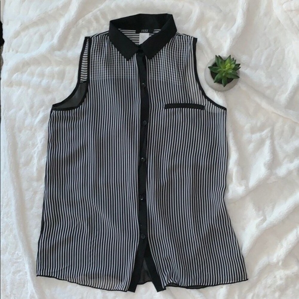 🍂 3/$20 Issi Button Down Sleeveless Black/White Blouse